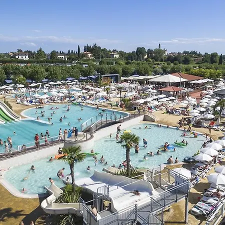 אתר קמפינג Lido